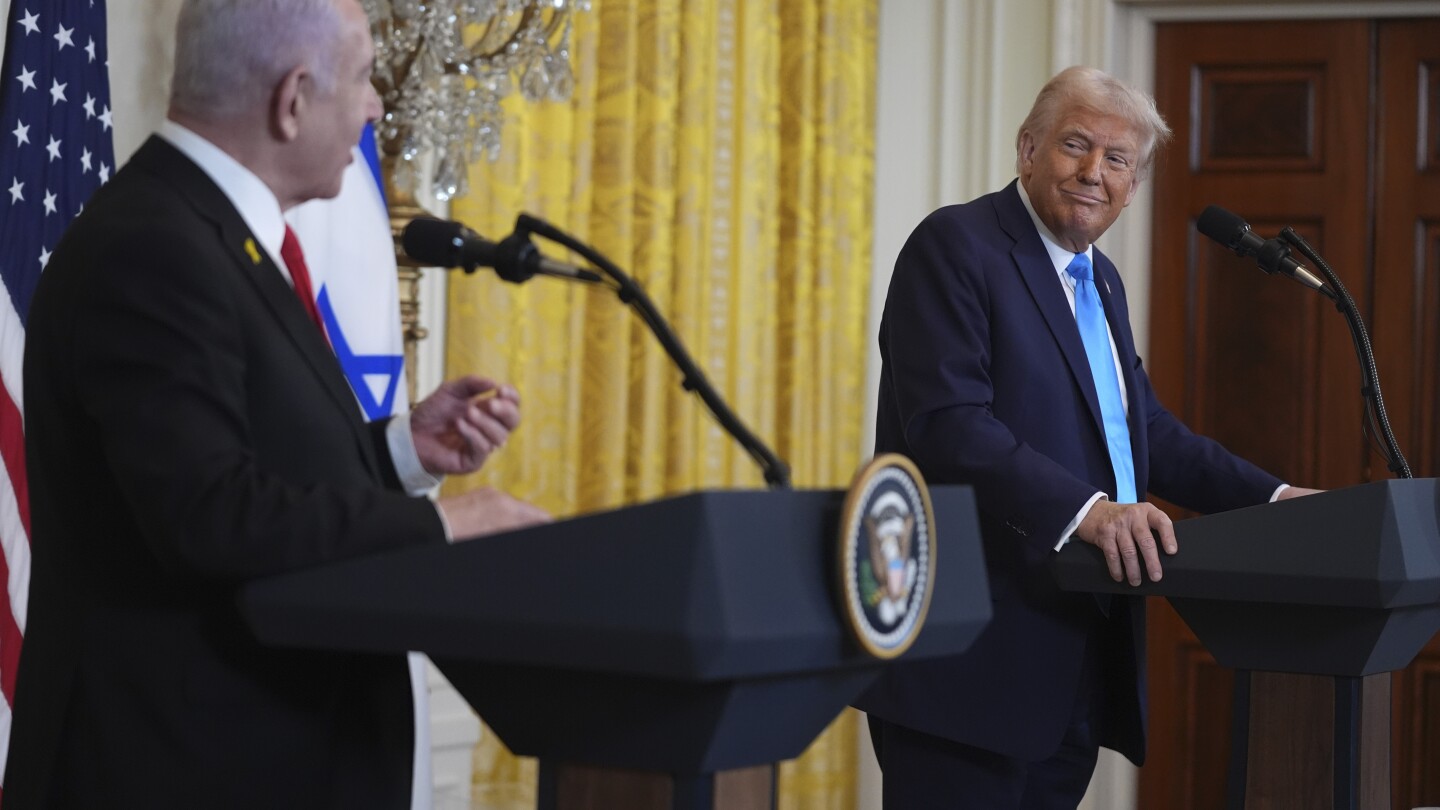trump:-israel-would-be-‘leader’-of-iran-strike-if-tehran-doesn’t-give-up-nuclear-weapons-program