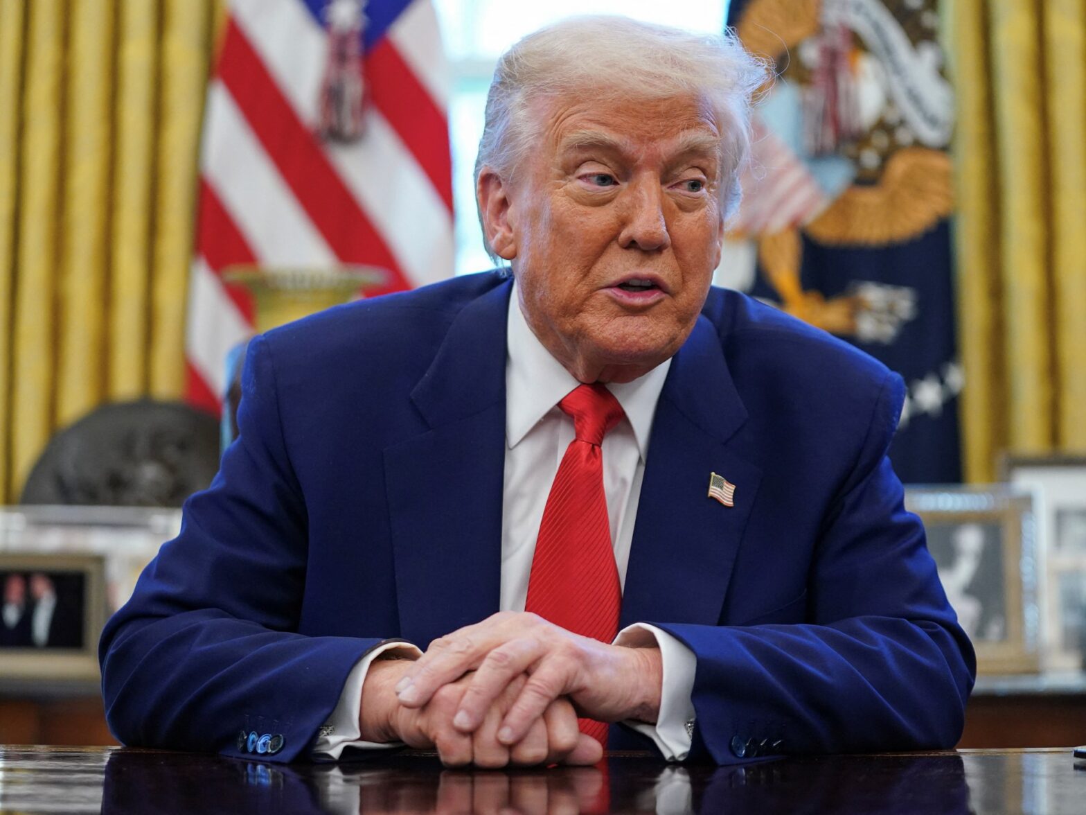 stocks-soar:-why-trump-faces-scrutiny-over-tariff-pause-timing