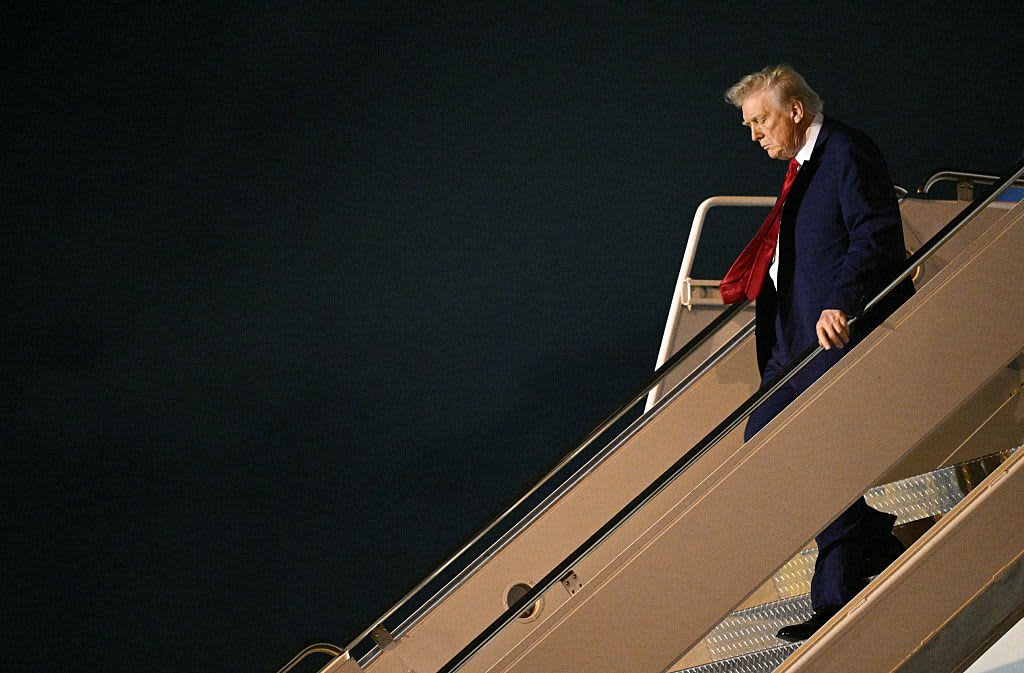 Trump tariffs raise recession threat: Here's how experts are reacting