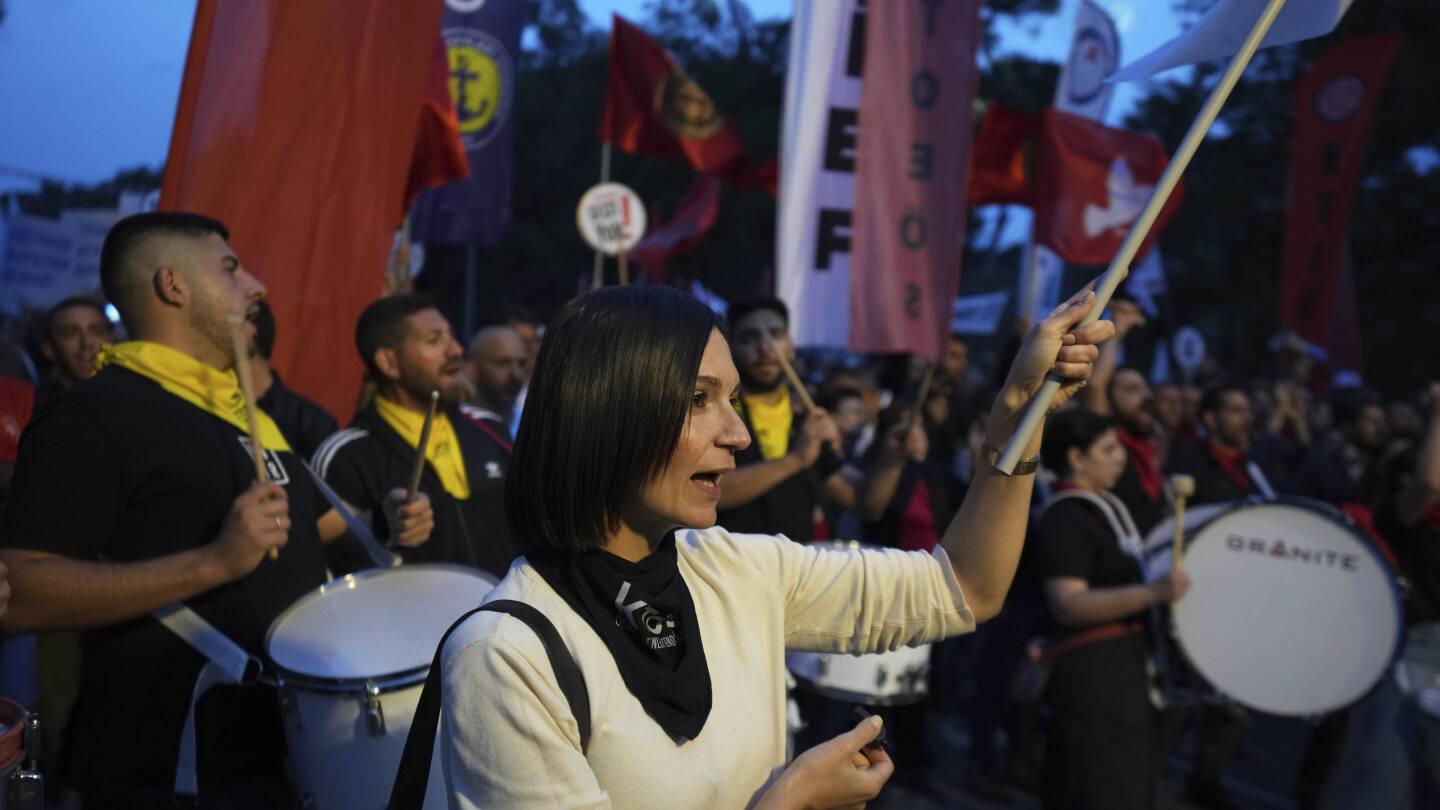 turkish-cypriots-protest-over-what-they-say-is-turkey’s-introduction-of-islam-into-education-system