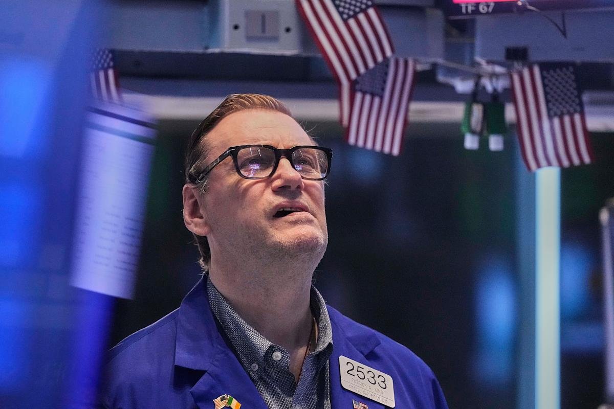 stock-market-today:-dow,-s&p-500,-nasdaq-slide-as-tariff-fears-revive-to-kick-off-big-fed-week