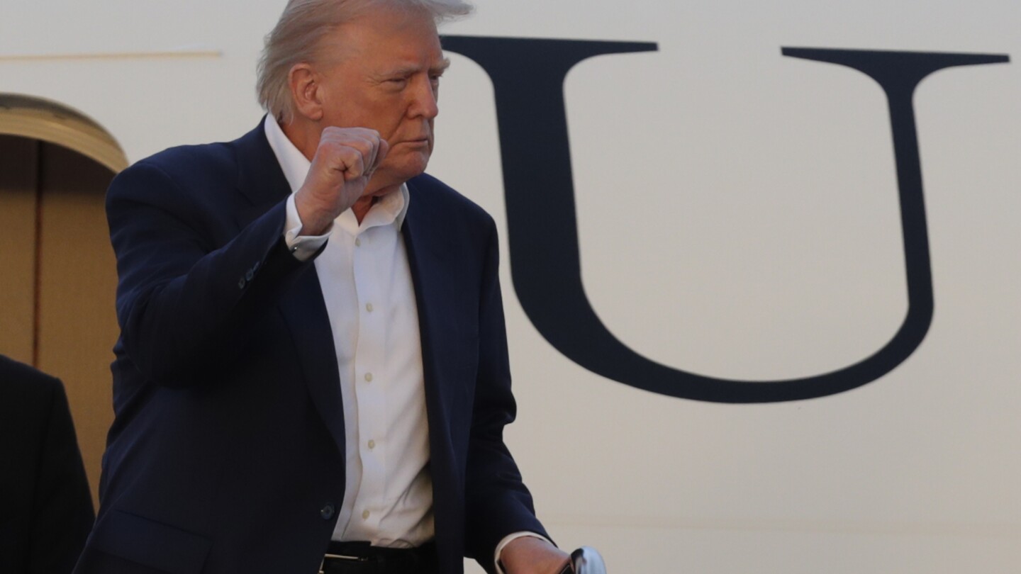 trump-administration-says-it-will-pay-immigrants-in-the-united-states-illegally-$1,000-to-go-home