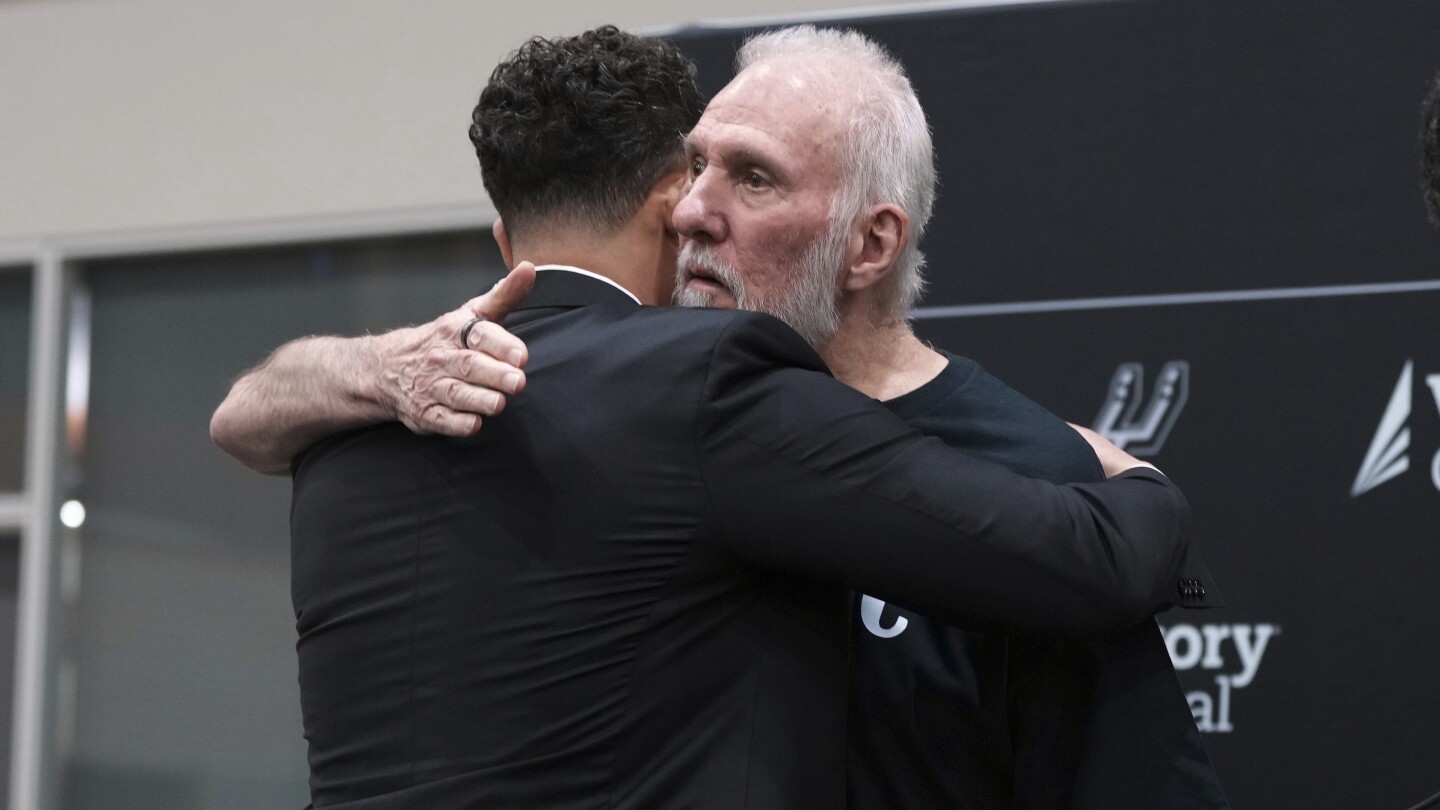 gregg-popovich-speaks-at-news-conference-introducing-mitch-johnson-as-new-spurs-coach