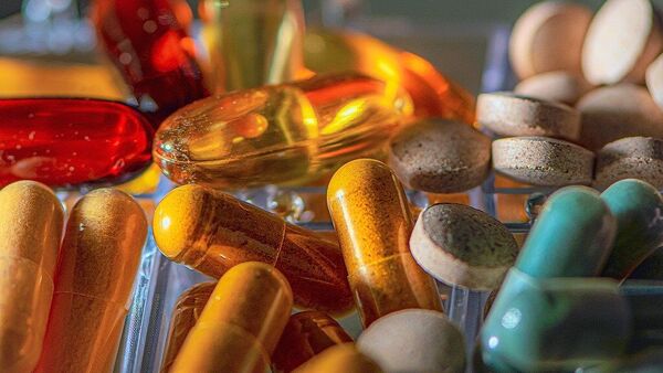 nifty-pharma-index-dips-1.8%-on-trump-tariff-concerns:-aurobindo,-cipla,-lupin-among-key-losers