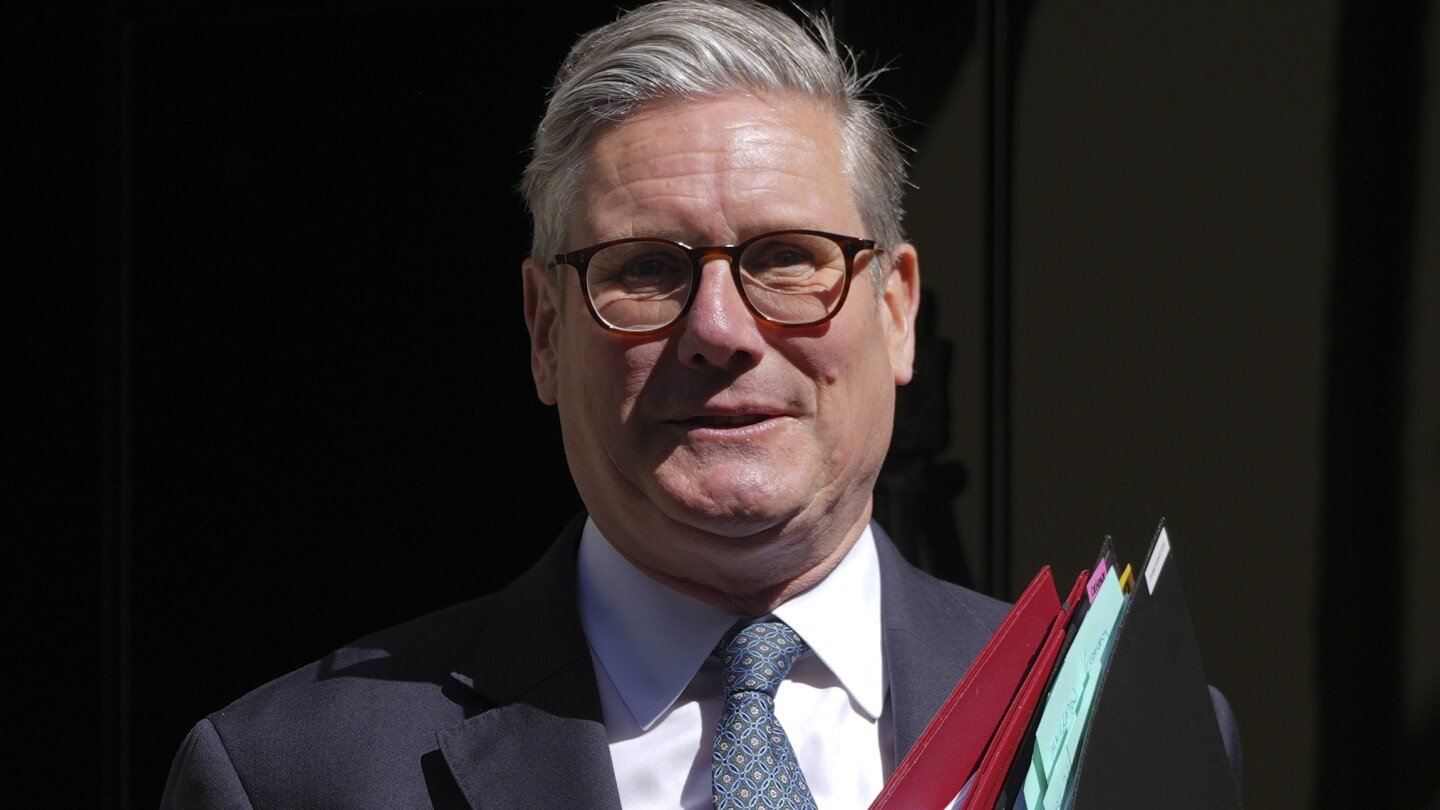 uk-and-india-sign-a-‘landmark’-trade-agreement-after-years-of-tough-negotiations