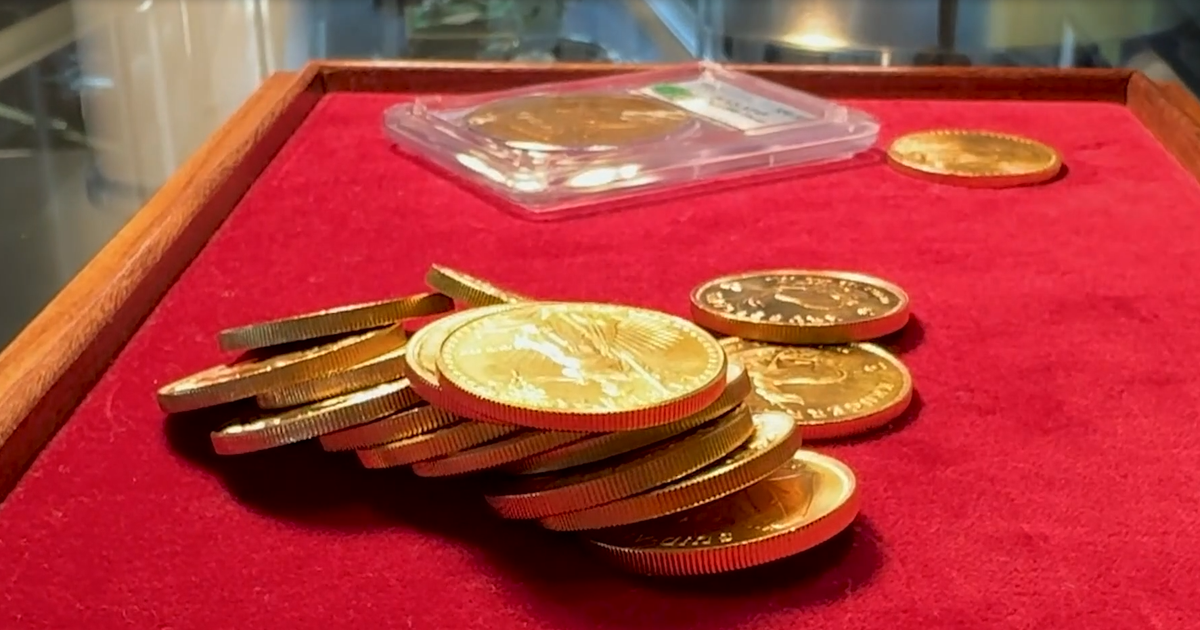 volatility-in-the-stock-market-leads-to-soaring-gold-prices