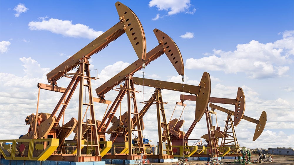 warren-buffett-is-retiring-but-his-favorite-energy-stock-is-still-reporting
