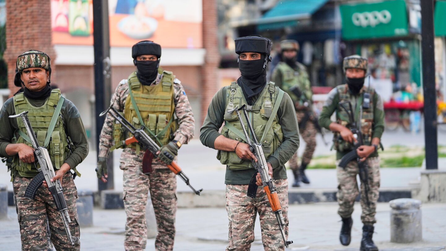 india-and-pakistan-don’t-fight-wars-like-other-countries.-here’s-why