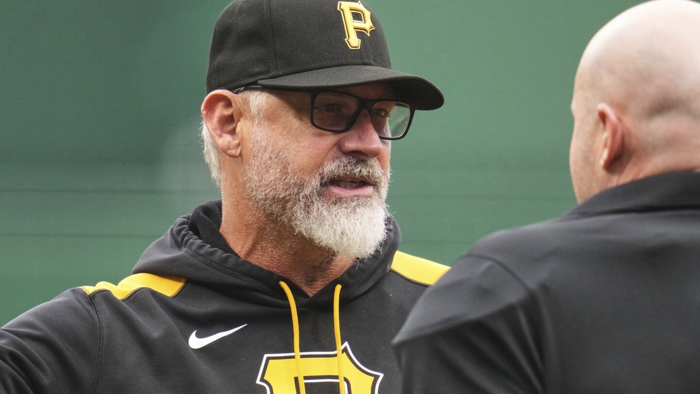 last-place-pirates-fire-manager-derek-shelton,-promote-bench-coach-don-kelly