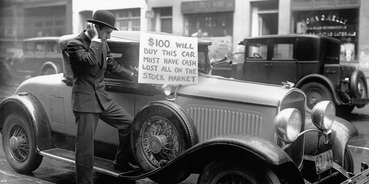 20-vintage-photos-show-the-1929-stock-market-crash-that-set-off-the-great-depression