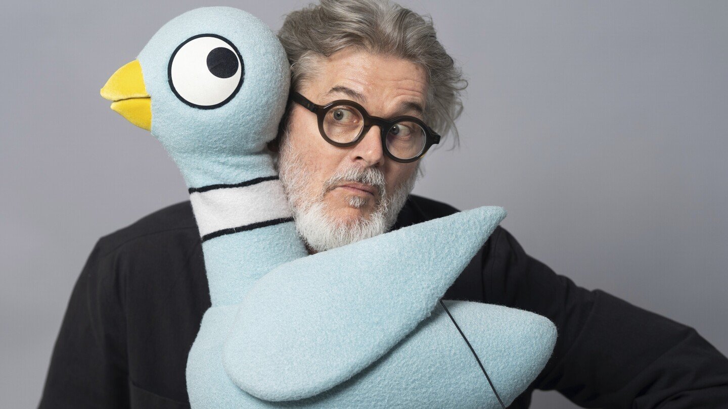 kids-author-mo-willems-and-the-pigeon-stare-down-the-future-in-a-new-book