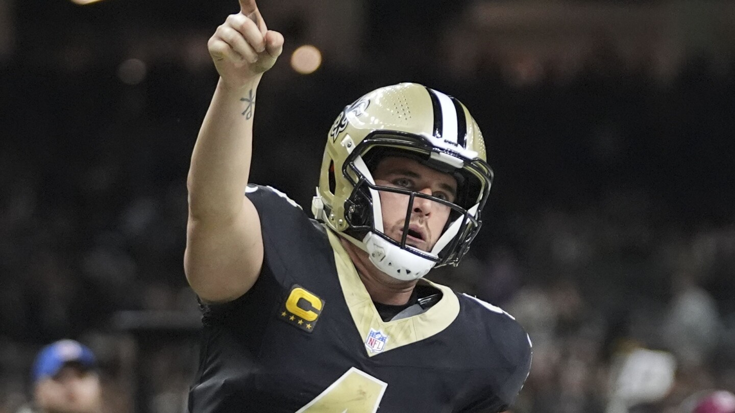 saints-qb-derek-carr-is-retiring-because-of-a-degenerative-condition-in-his-right-shoulder