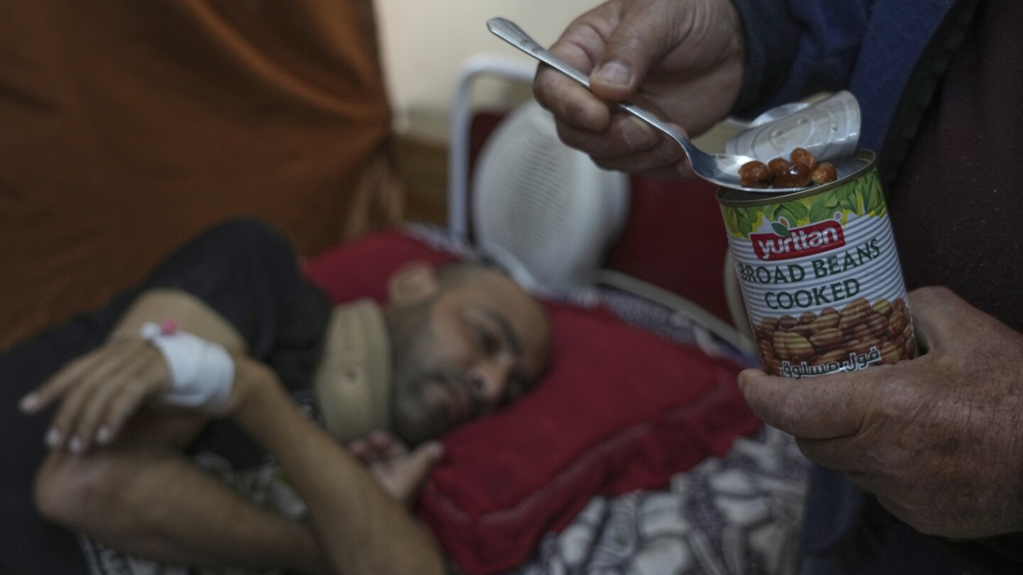 israel’s-blockade-means-gaza’s-hospitals-cannot-provide-food-to-recovering-patients