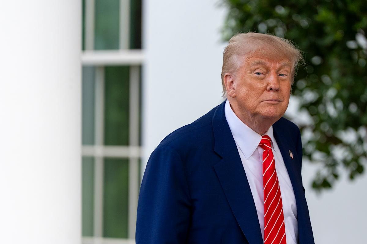 ‘we’re-not-out-of-the-woods’:-wall-street-strategists-say-stock-market’s-pain-won’t-end-with-trump-trade-deals