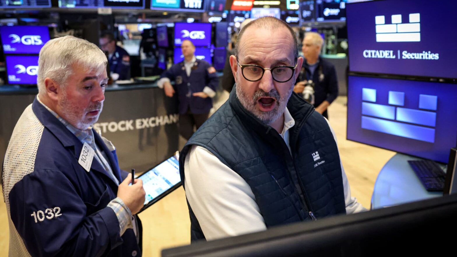 dow-futures-jump-500-points-as-traders-await-details-on-us.-china-trade-deal:-live-updates