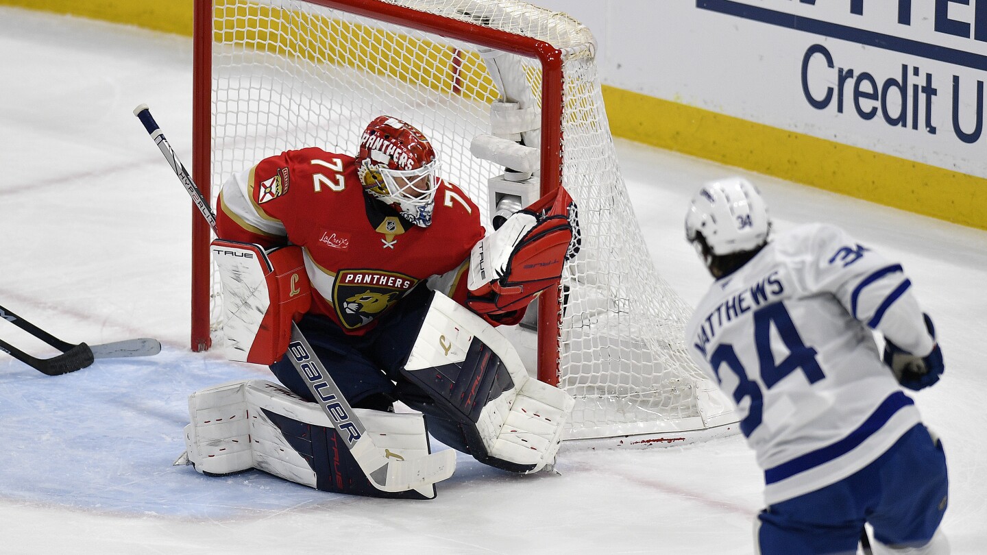 bobrovsky-stops-23-shots,-panthers-top-maple-leafs-2-0-in-game-4-and-tie-series-at-two-games-apiece