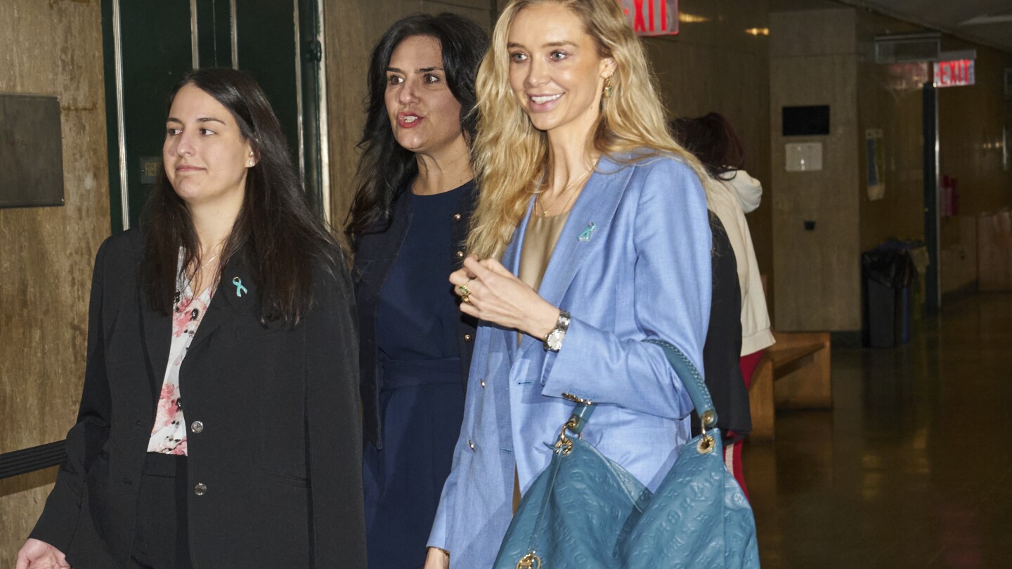 ex-model-testifying-that-harvey-weinstein-sexually-assaulted-her-questioned-about-private-journal