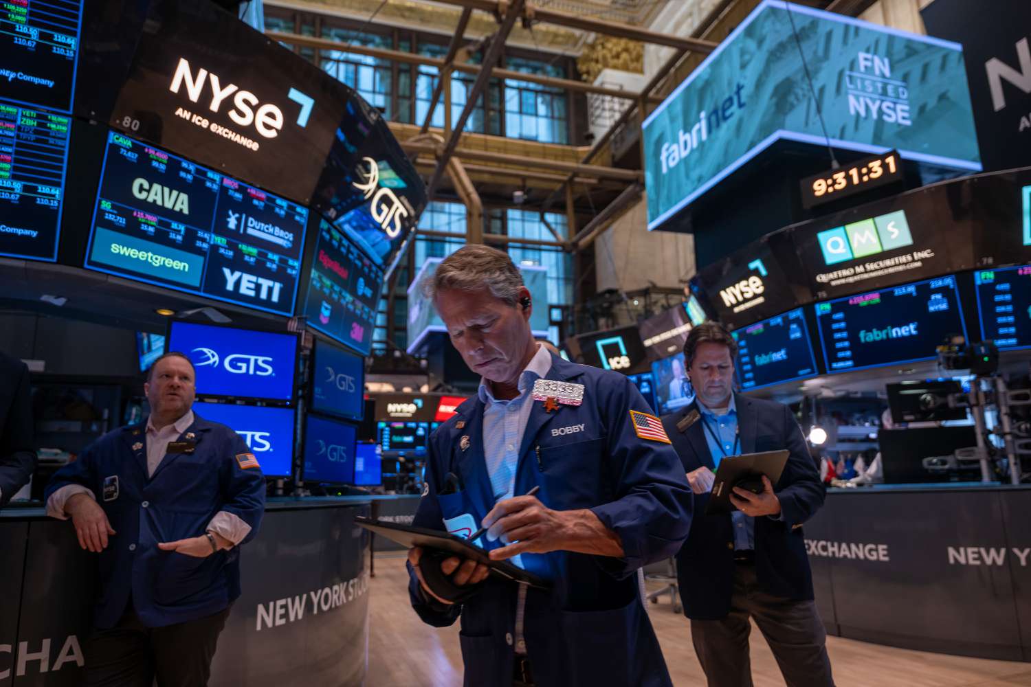 dow-jones-today:-stock-futures-inch-higher-as-market-aims-to-extend-rally;-nasdaq-riding-5-day-winning-streak