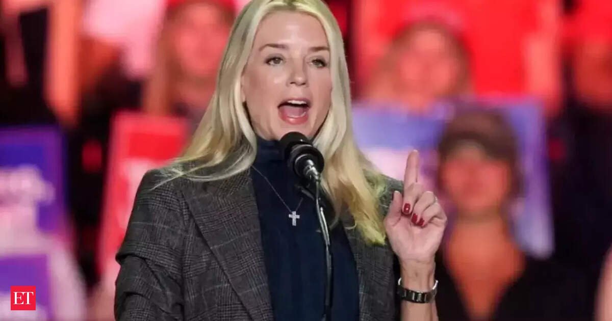 pam-bondi’s-trump-media-windfall:-attorney-general-sold-up-to-$5-million-in-shares-just-as-trump’s-liberation-day-tariff-shock-roiled-the-stock-market