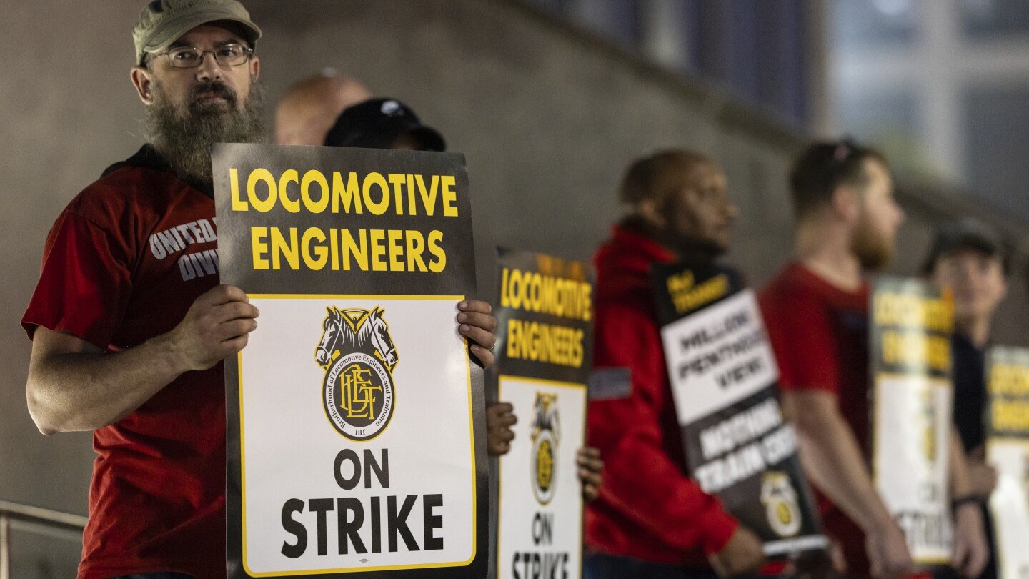 strike-by-new-jersey-transit-train-engineers-leaves-some-350,000-commuters-in-the-lurch