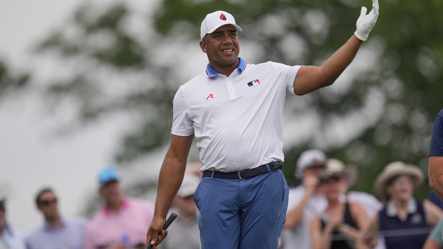 jhonattan-vegas-stays-ahead-in-pga-championship-as-scottie-scheffler-looms-large