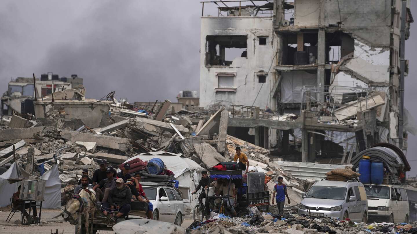ap-photos:-israeli-strikes-across-gaza-overnight-kill-dozens