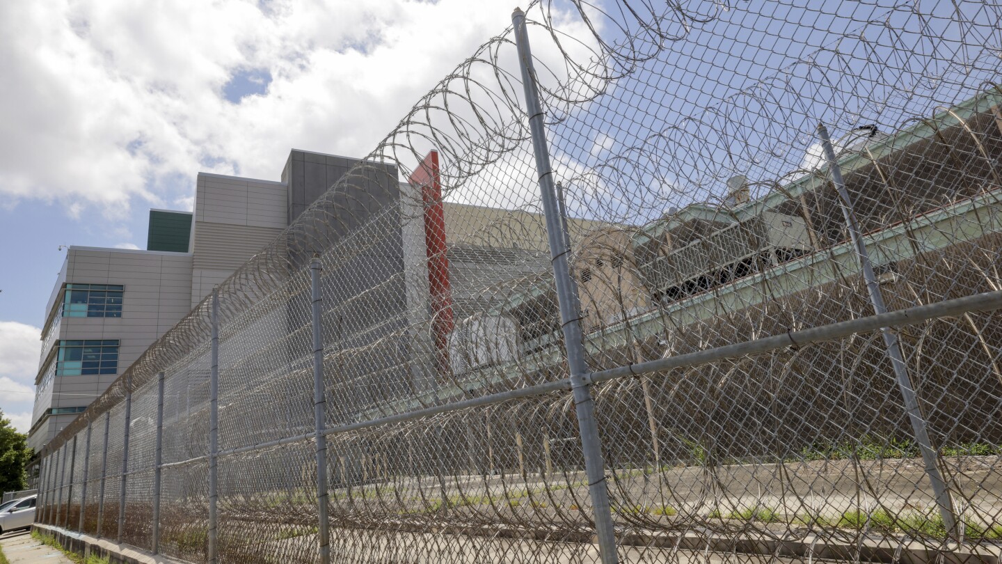 search-enters-a-third-day-for-7-escaped-new-orleans-jail-inmates-still-at-large
