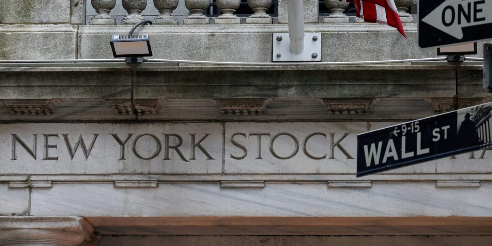 us-stock-futures-down-after-moody’s-cuts-us-credit-rating