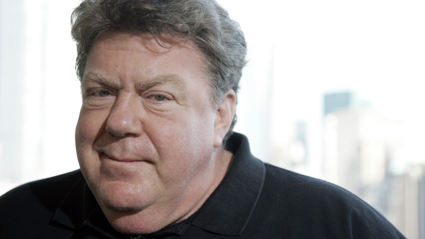 george-wendt,-who-played-a-beloved-barfly-on-‘cheers’-and-found-another-home-onstage,-dies-at-76