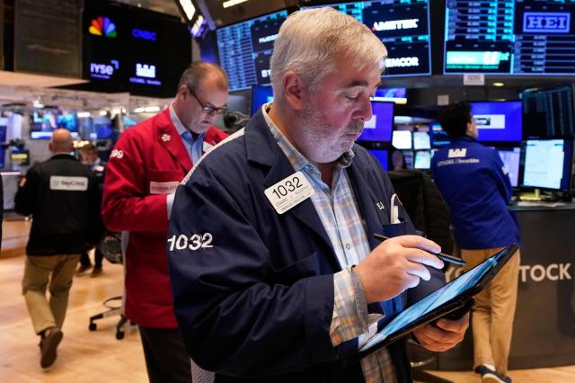 wall-street-flips-to-losses-after-spending-bill-passes-the-house-raising-anxiety-over-us-debt