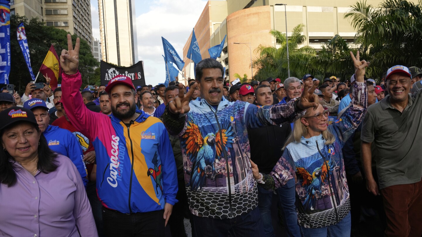 los-venezolanos-eligen-congresistas-y-gobernadores-en-medio-del-desanimo-de-opositores