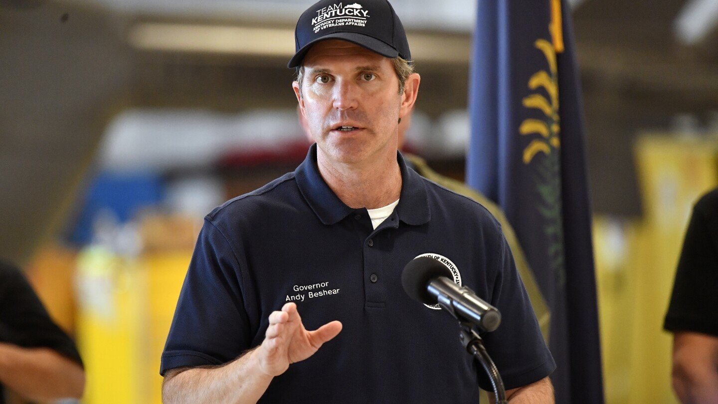 the-2028-podcast-primary-is-underway-as-democrats-try-to-reshape-their-image