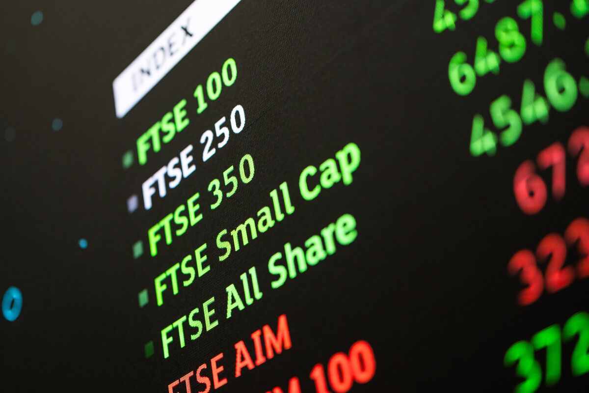 kkr-is-fighting-private-equity’s-battle-for-the-uk-stock-market