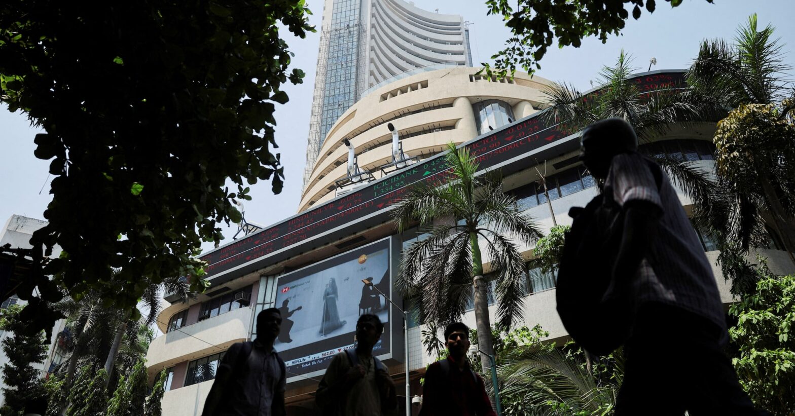 indian-shares-set-to-open-higher-on-strong-inflows,-growth-optimism