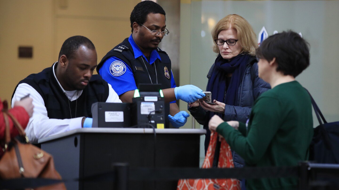 judge-grants-preliminary-injunction-to-protect-collective-bargaining-agreement-for-tsa-workers
