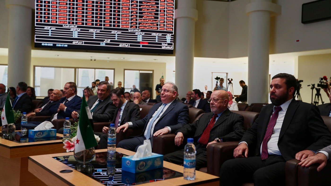 another-sign-of-syria’s-rebuilding:-the-damascus-stock-exchange-opens-again