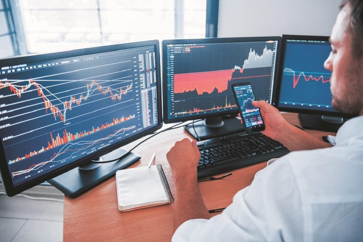 stock-market-live:-gift-nifty-hints-at-higher-open;-asia-up-tracking-wall-street-gains