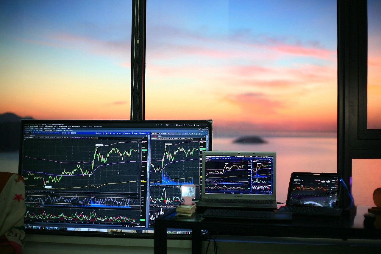 etoro-shares-rise-as-analysts-provide-favorable-ratings-–-news-and-statistics