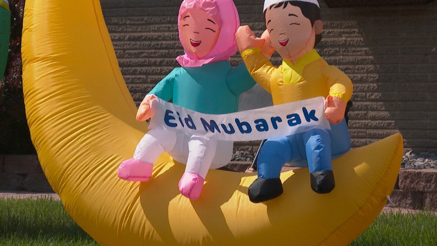 trump’s-travel-ban-fuels-despair-and-disgust-with-politics-among-arab-americans-in-michigan