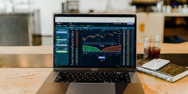 stock-market-live:-gift-nifty-hints-at-flat-open;-asia-mixed;-india-may-cpi,-us-china-deal-eyed