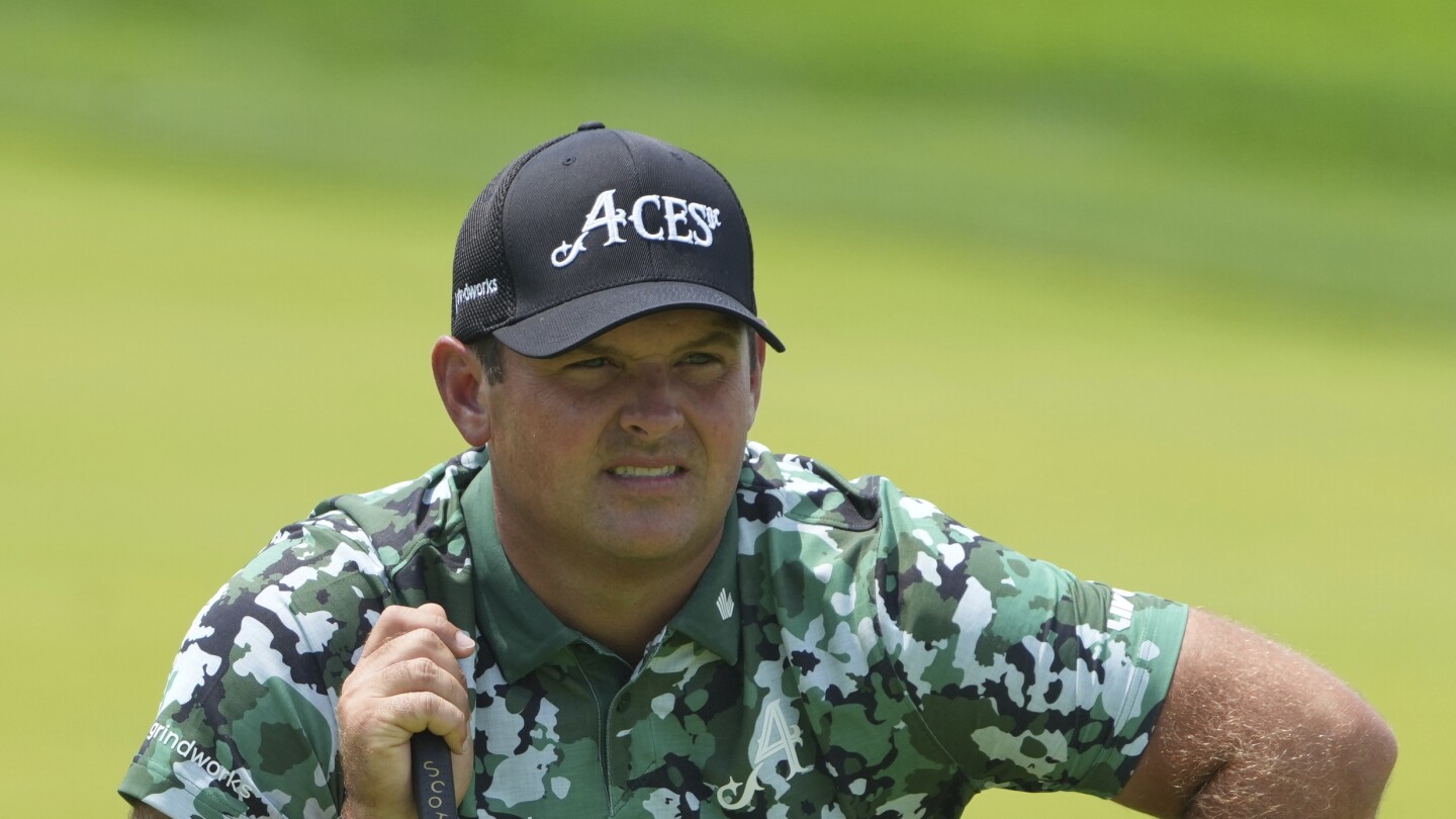 at-the-us-open,-patrick-reed-hits-the-rarest-of-shots