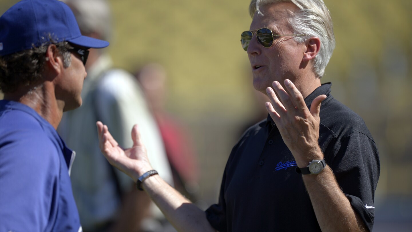 billionaire-mark-walter,-set-to-own-controlling-stake-in-lakers,-built-fortune-in-investing