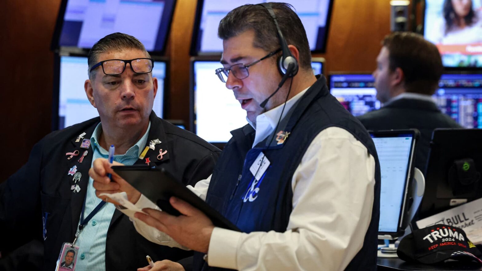 wall-street-will-continue-to-monitor-the-iran-israel-conflict-next-week,-with-stocks-at-an-impasse