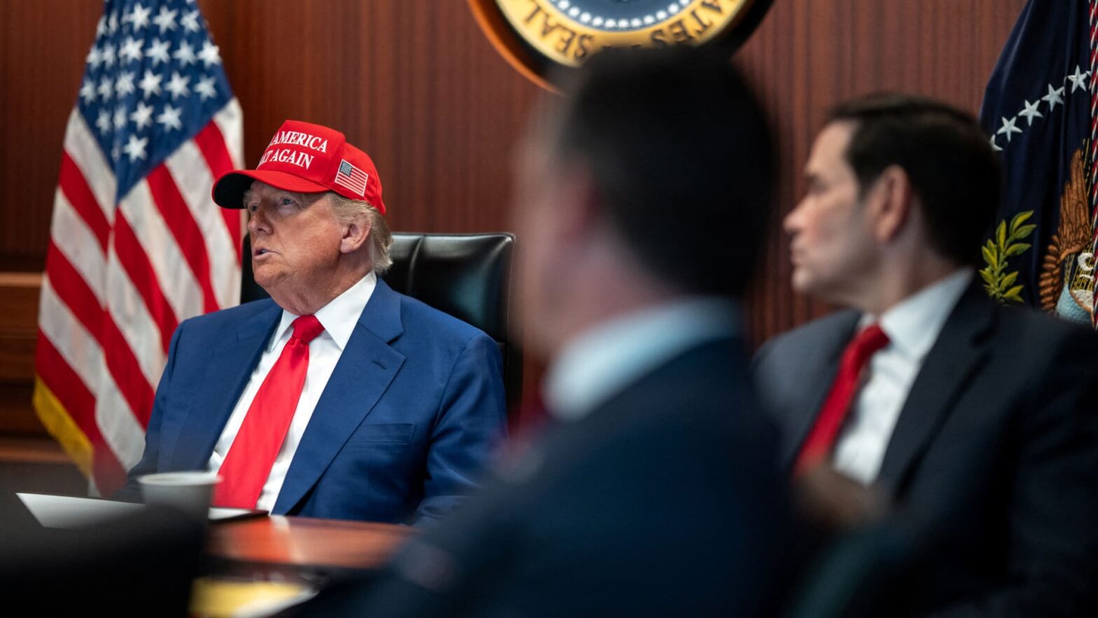 5-things-to-know-before-the-stock-market-opens-monday