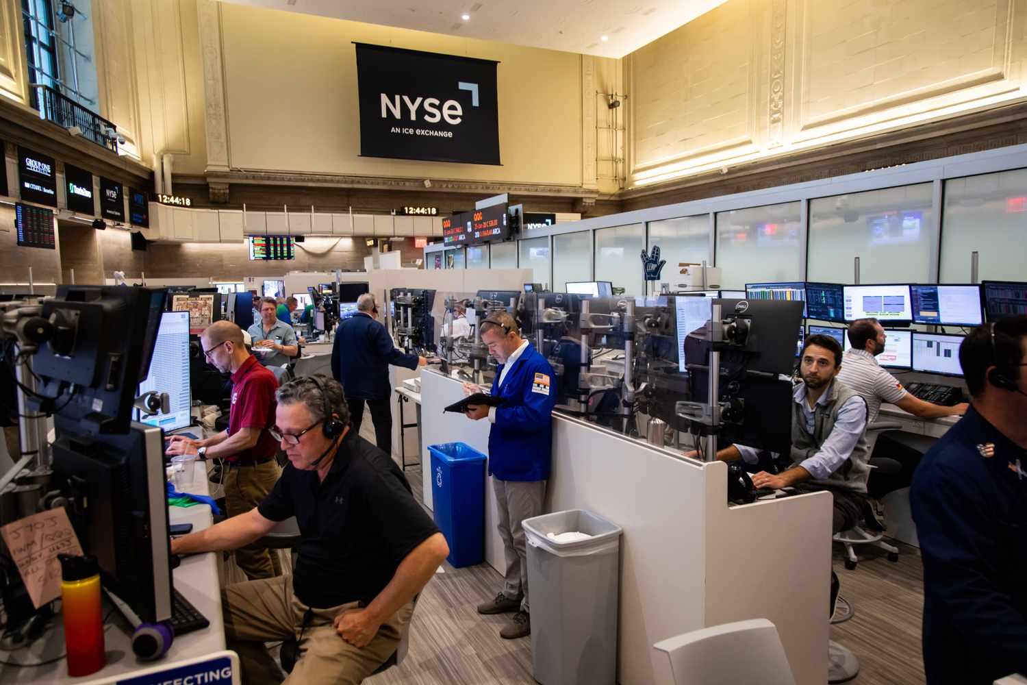 5-things-to-know-before-the-stock-market-opens