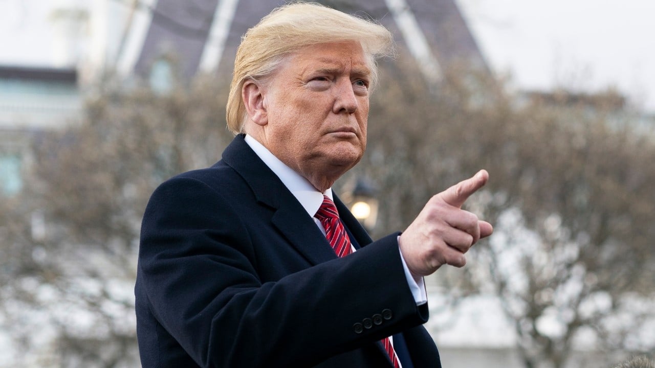 trump-media-confirms-$2.3b-bitcoin-treasury-plan-amid-$400m-stock-buyback