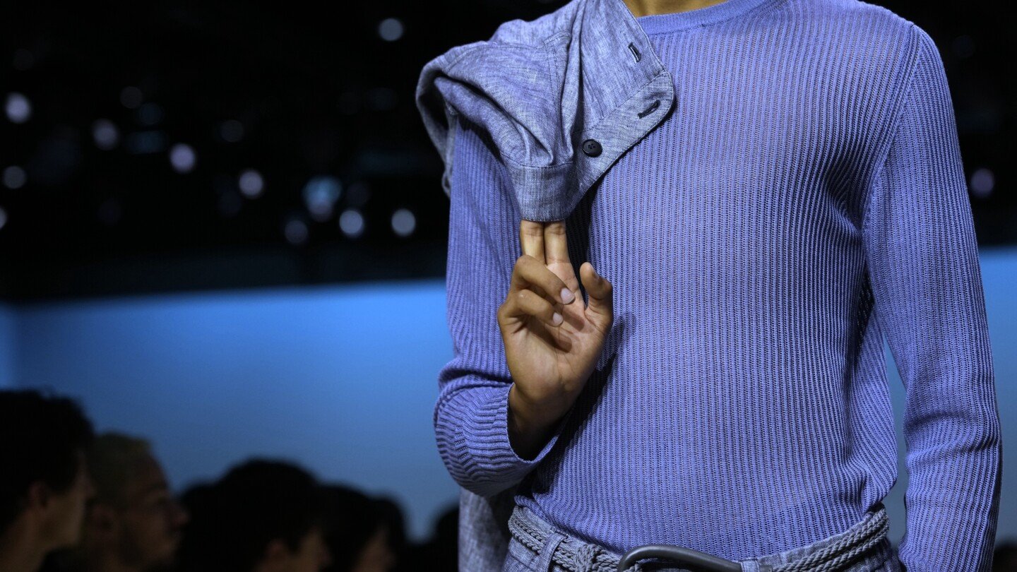 giorgio-armani-se-ausenta-de-la-semana-de-la-moda-de-milan-tras-50-anos,-pero-sus-disenos-brillan