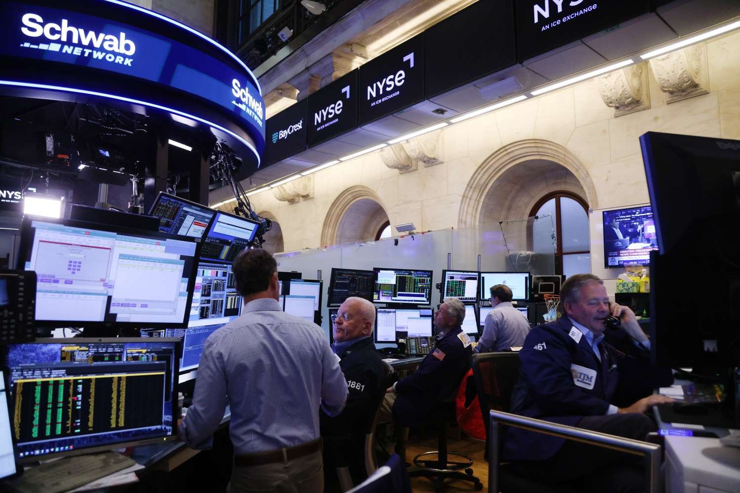 5-things-to-know-before-the-stock-market-opens