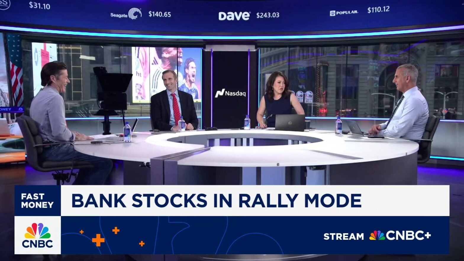 ‘fast-money’-traders-discuss-banking-stocks,-market-outlook
