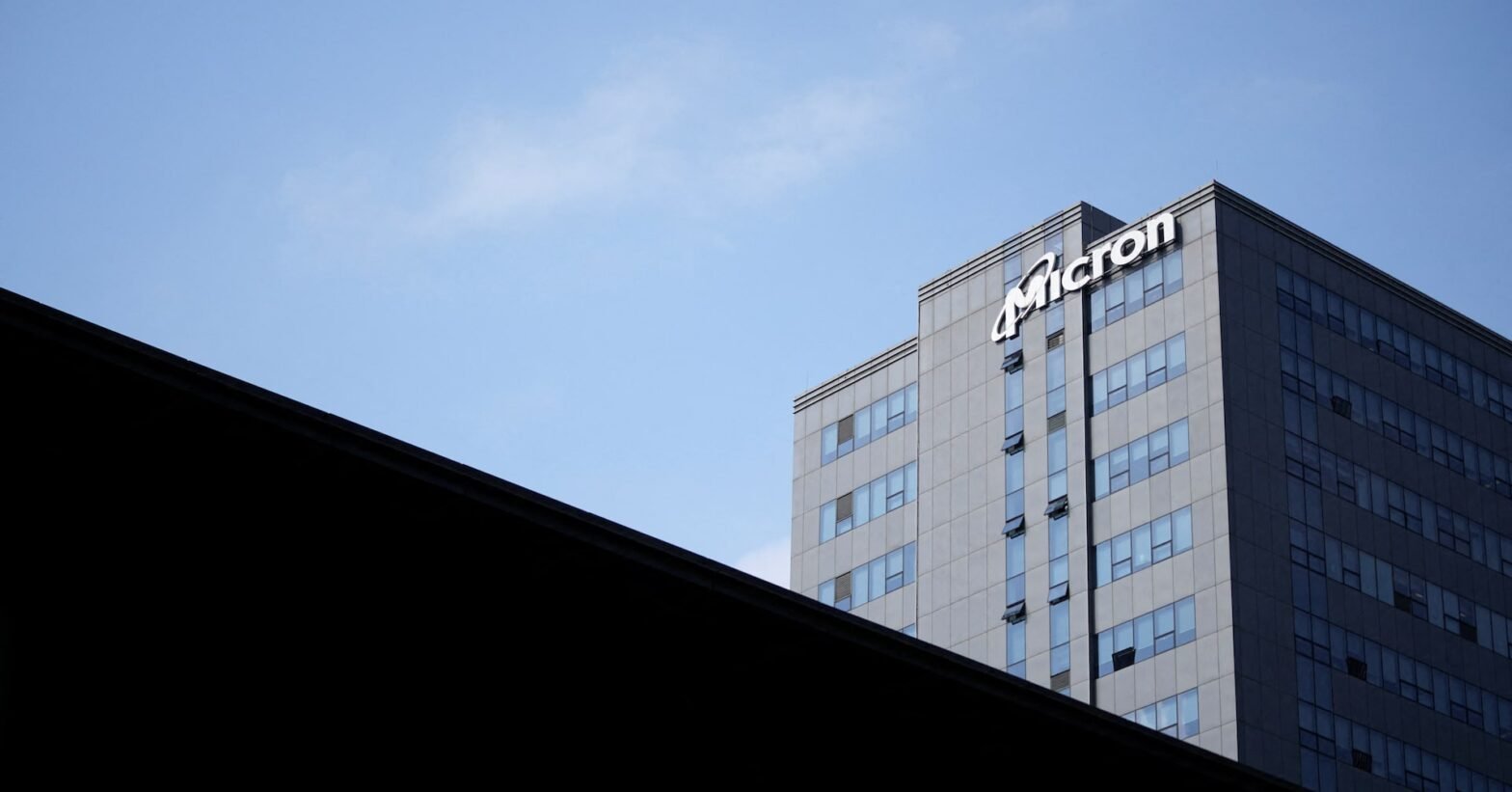 us-stock-futures-rise-as-chips-gain-on-micron-results;-gdp-data-ahead